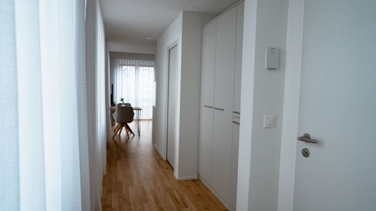 Möblierte 1-Zimmer-Wohnung mit Terrasse in Dübendorf - 3