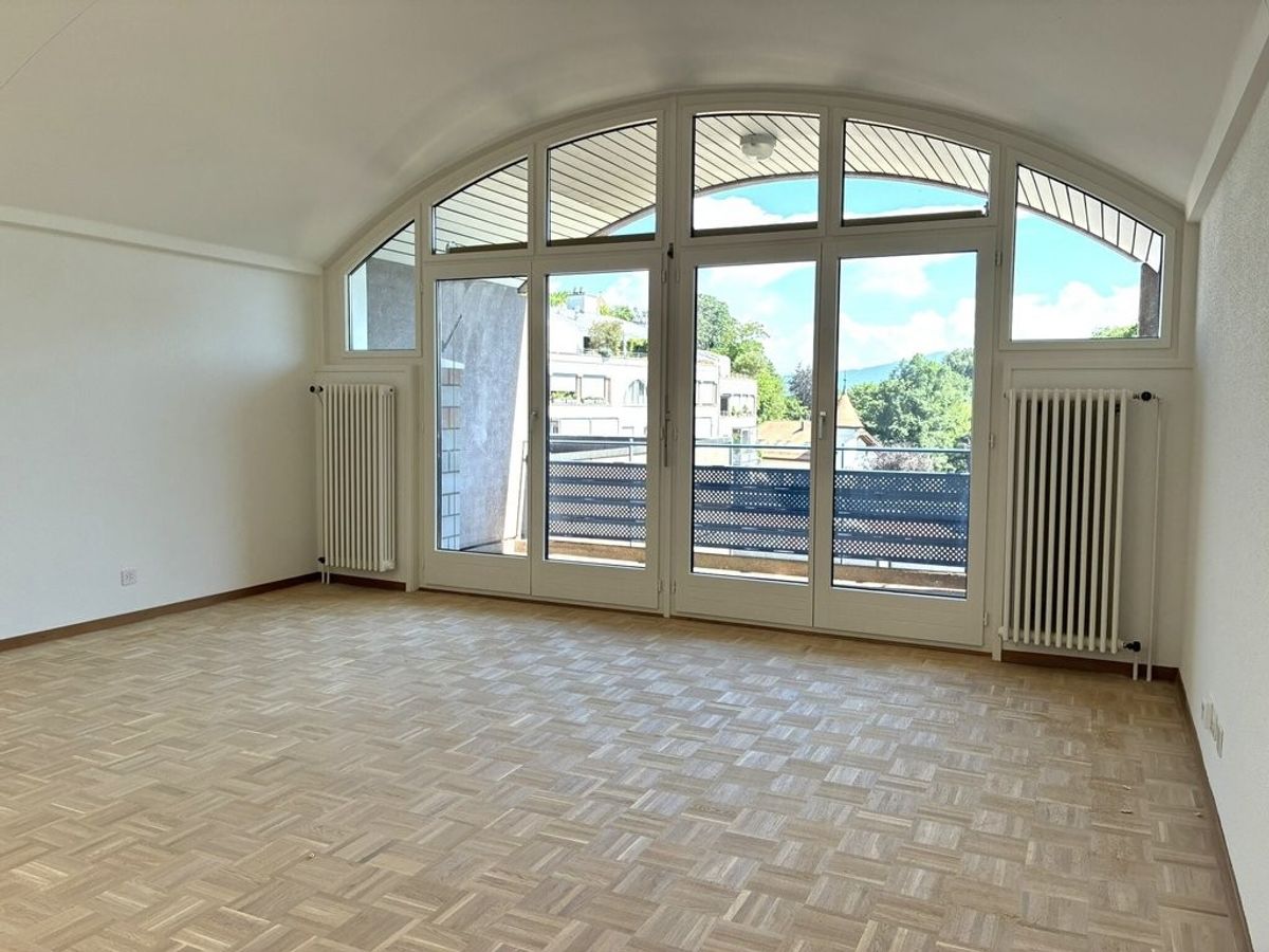 Superbe duplex au coeur du centre ville de Nyon - 2