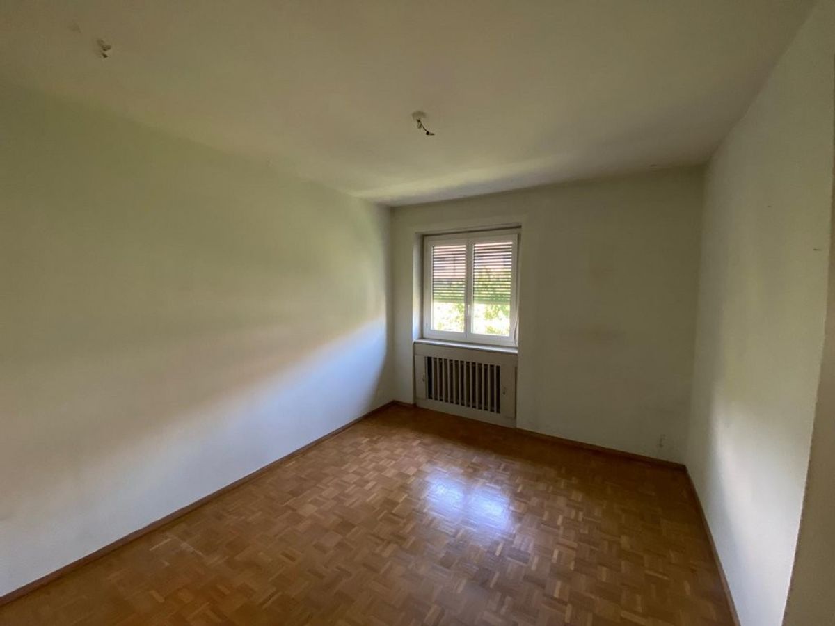 Appartement de 4 pièces au 5ème étage à louer - 2