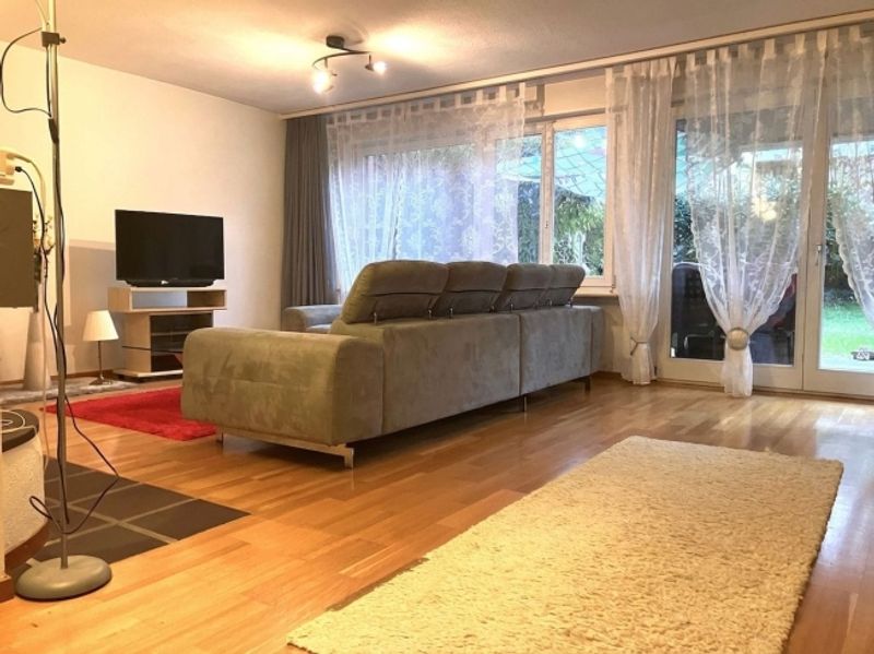 80 m² Gartenwohnung mit Cheminée - nur wenige Schritte vom Bahnhof entfernt - 2