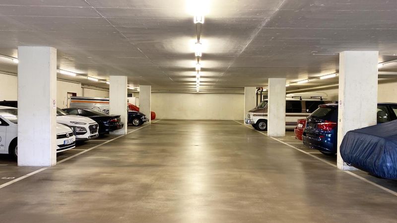 Tiefgarage - 1