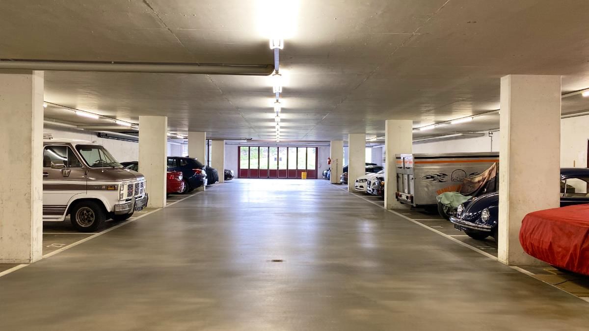 Tiefgarage - 1