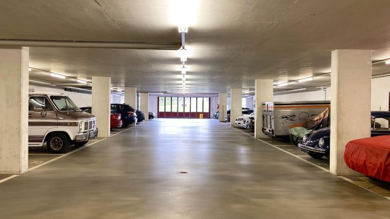Tiefgarage - 2