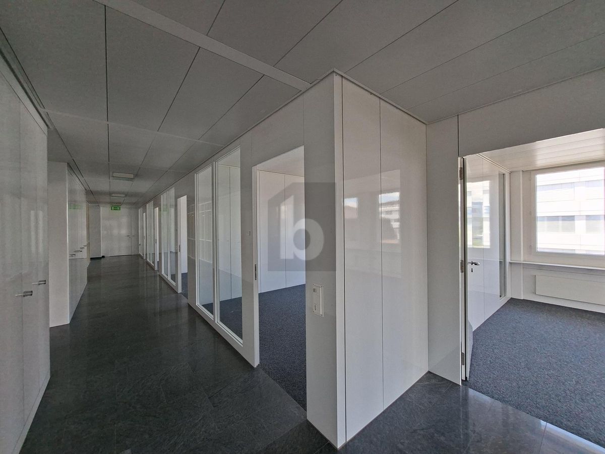 FLEXIBLE BÜROFLÄCHE MIT BESTER INFRASTRUKTUR - 3