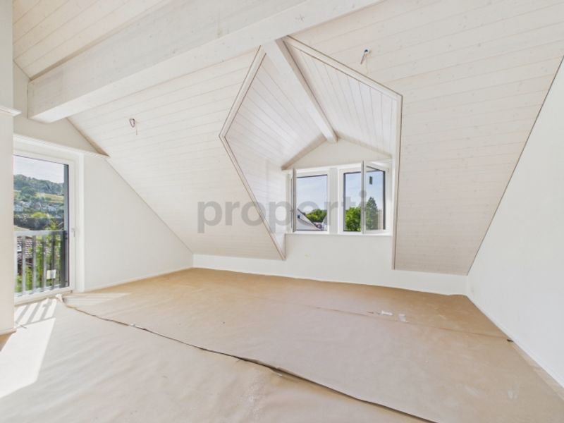 Erstbezug Exklusive 4.5-Zimmer-Galeriewohnung mit beeindruckender Raumhöhe - 4