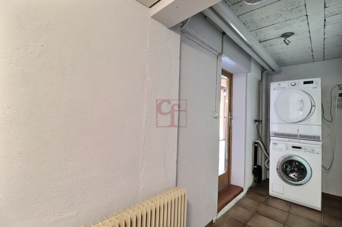 Zu vermieten kleines Chalet mit 2.5 Zimmern, grosse Terrasse - 3
