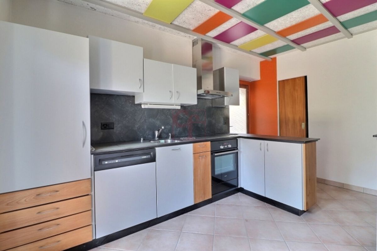 Zu vermieten kleines Chalet mit 2.5 Zimmern, grosse Terrasse - 7