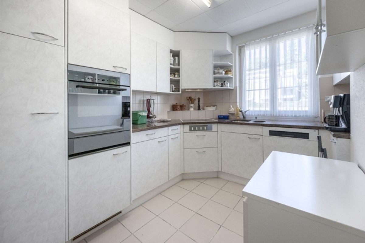 Liegenschaft mit Charme, Umschwung und Potenzial - 3