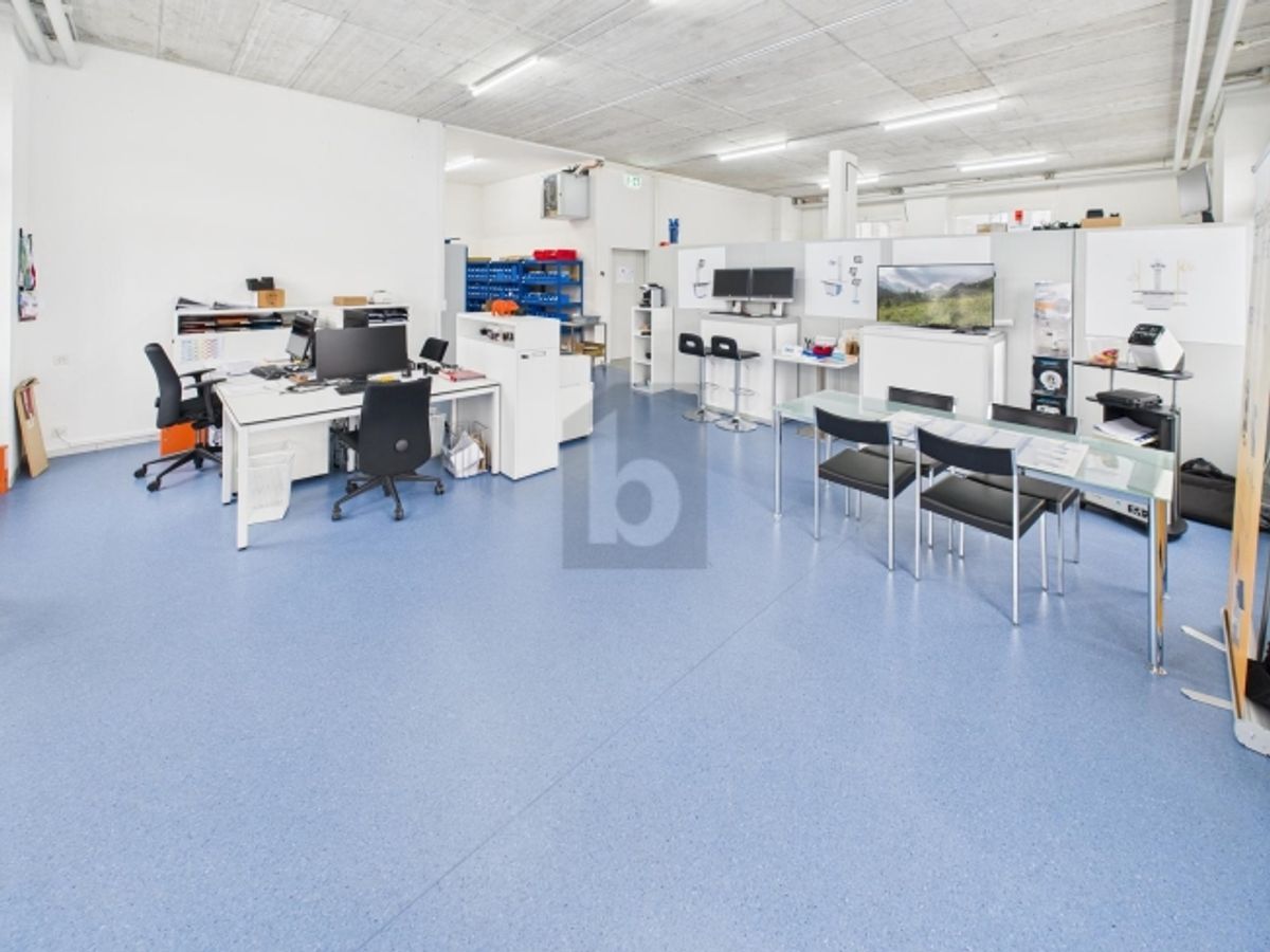 RESERVIERT (GROSSZÜGIG UND VIELSEITIG NUTZBAR) - 0