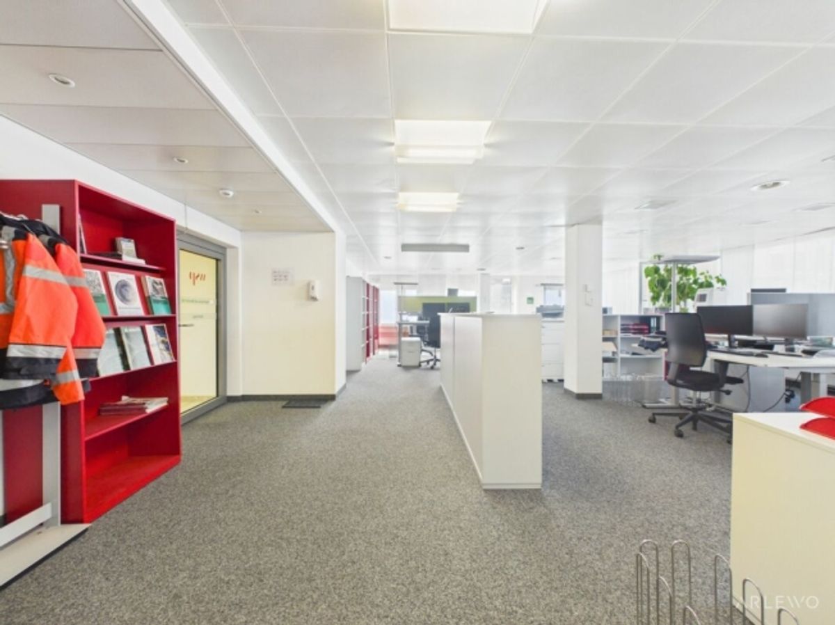Ausgebaute Bürofläche im Stadtzentrum - 11