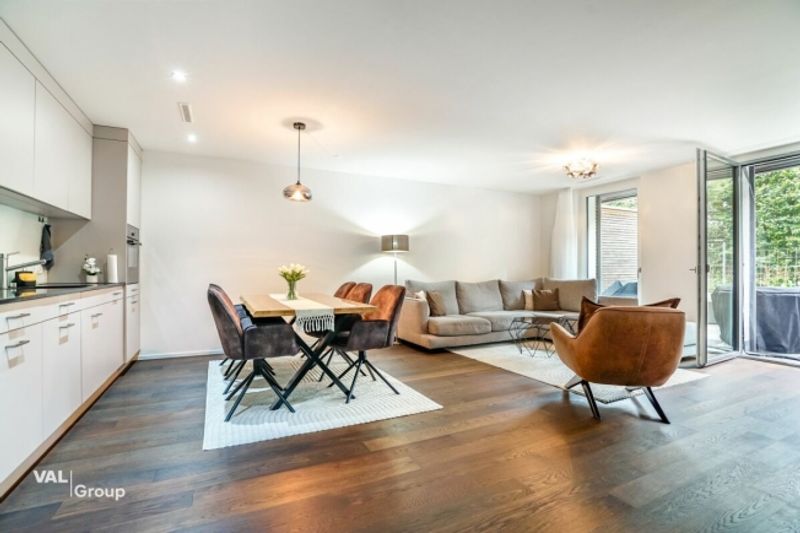 Attraktive 2.5-Zimmer-Wohnung mit grosser Terrasse an zentraler Lage in Bülach - 1