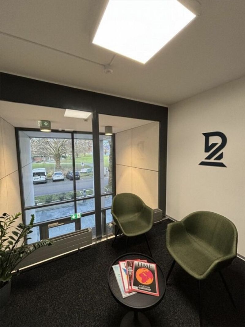 Ihre Bürofläche in Bahnhofs- und Seenähe! - 9