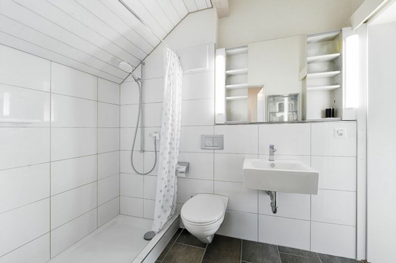 6.5-Zimmer Eckhaus an ruhiger Lage - 13