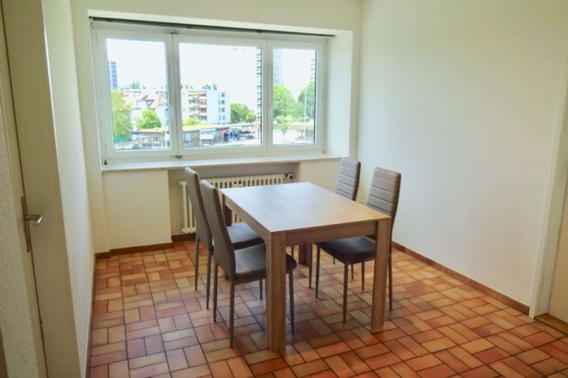 Furnished room in modernised apartment in a top location - 6