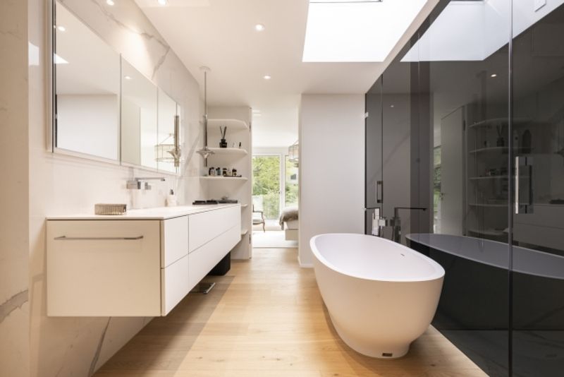EXKLUSIVE ATTIKAWOHNUNG MIT LUXURIÖSEM AUSBAU - 6