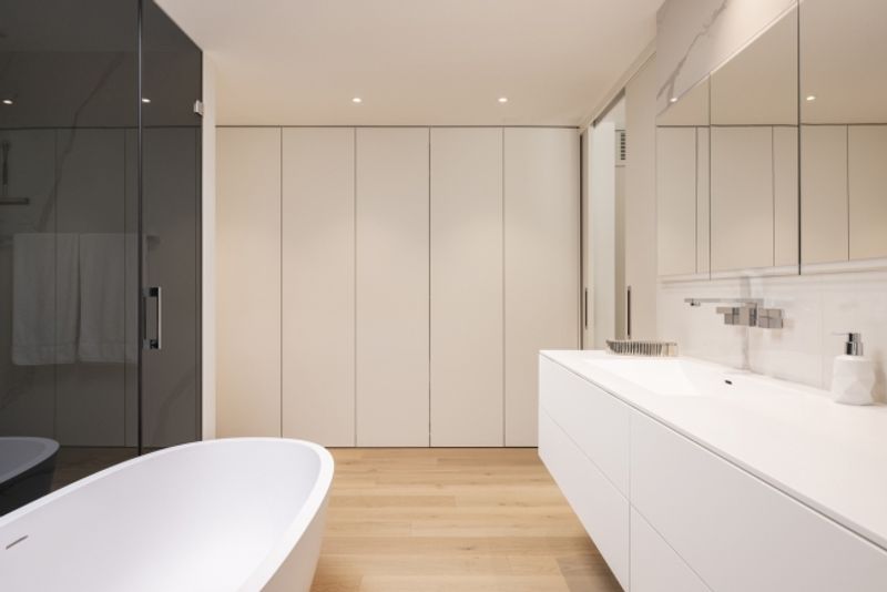EXKLUSIVE ATTIKAWOHNUNG MIT LUXURIÖSEM AUSBAU - 8