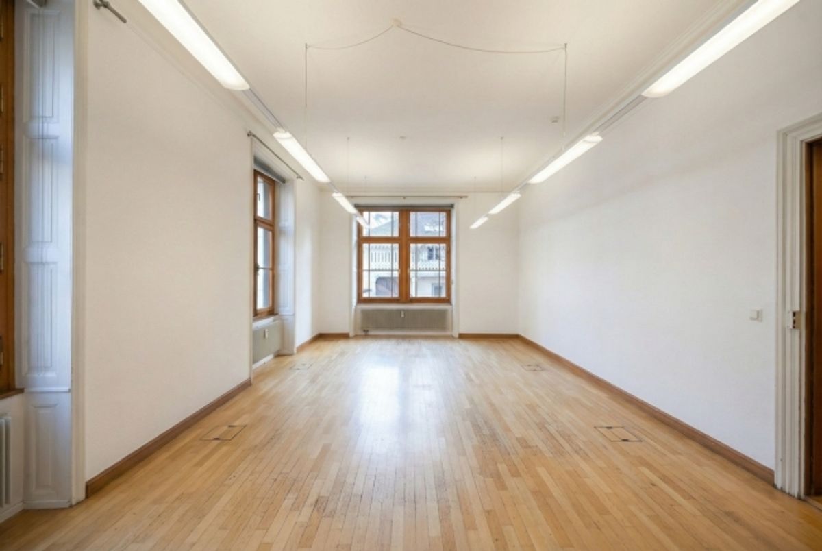 CHARAKTERISTISCHE STADTVILLA AN BESTLAGE - BEFRISTETES MIETVERHÄLTNIS - 12