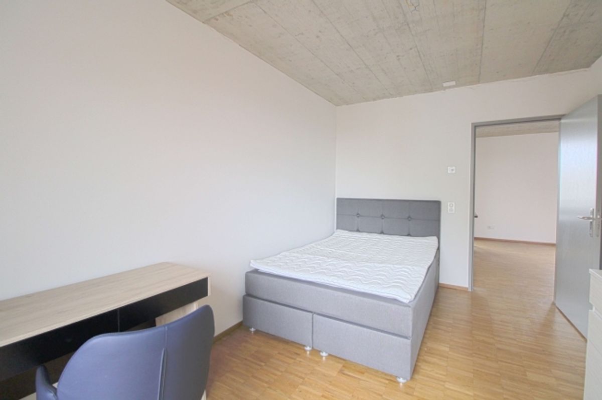 Furnished room in modernised apartment in a top location - 1