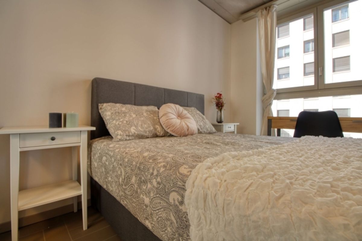 Furnished room in modernised apartment in a top location - 6