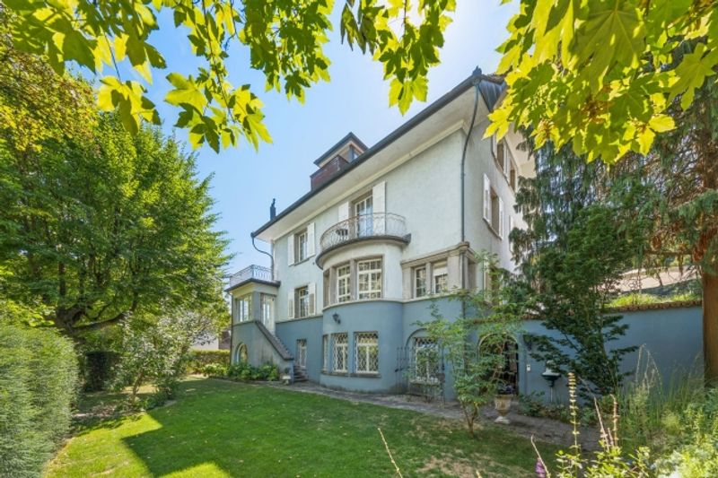 Seltenes Juwel mit grossem Umschwung und diversen Nebengebäuden - 11