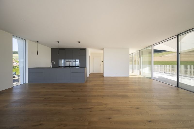 EDLE ATTIKA MIT EINMALIGER AUSSICHT UND DESIGN - 4