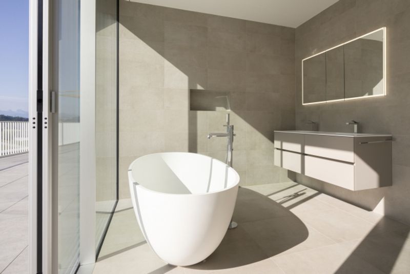 EDLE ATTIKA MIT EINMALIGER AUSSICHT UND DESIGN - 14