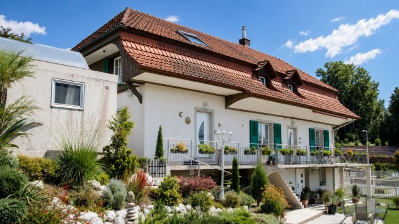 Gemütliches Zuhause mit eigenem Sitzplatz und Waschturm - 5
