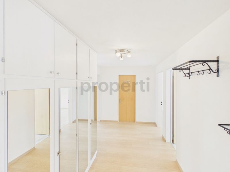 Grosszuegige 5.5-Zimmer-Wohnung mit Balkon, Unterbäch - 8