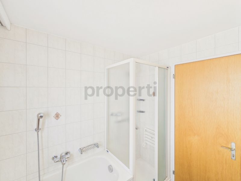 Grosszuegige 5.5-Zimmer-Wohnung mit Balkon, Unterbäch - 9