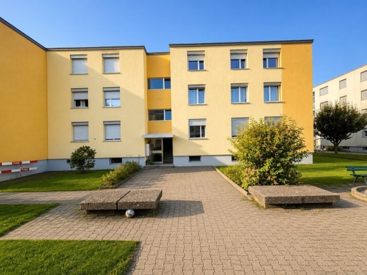 Grosszügige 4.5-Zimmer-Wohnung mit Balkon und Bergblick in Thun - 0