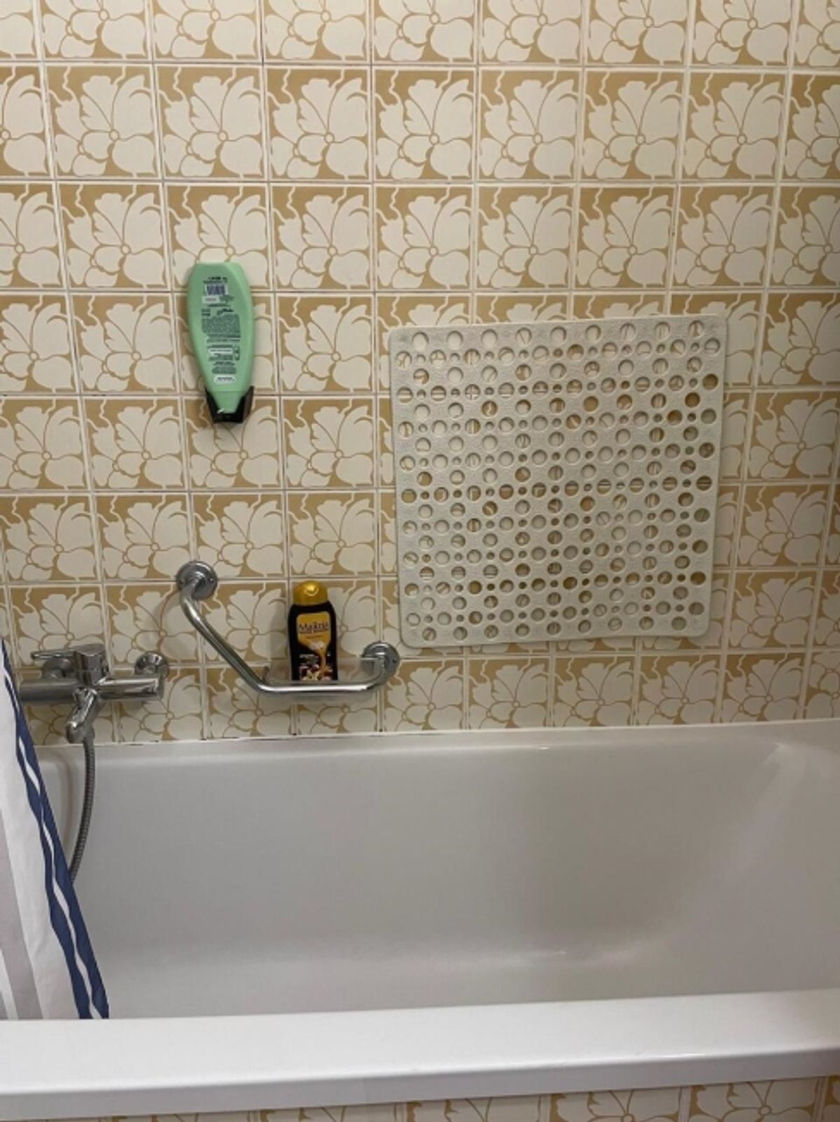 SEMENTINA,
Zu vermieten 3½ Zimmerwohnung - 7