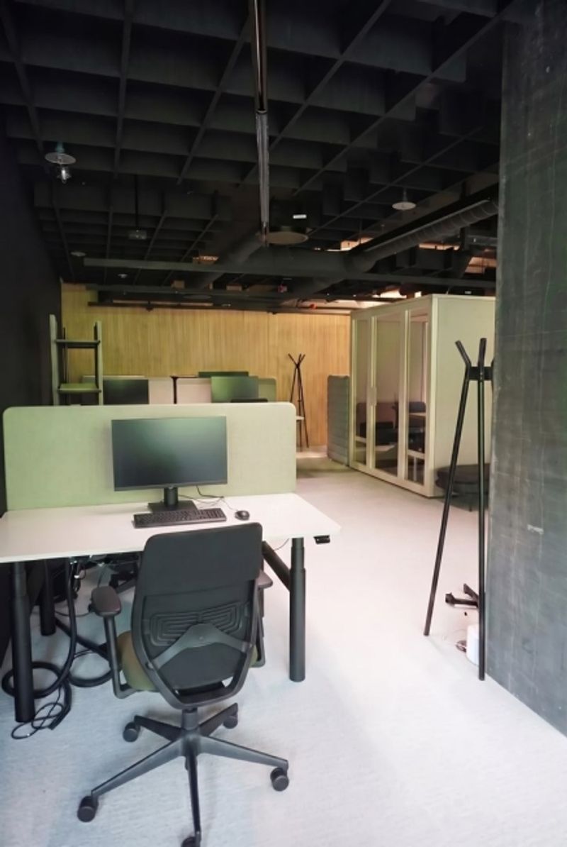 Office for 8 Workspaces, all-inclusive - The Circle, Zurich Airport | Ufficio di 8 sedute, tutto incluso - The Circle, aeroporto di Zurigo | Büro für 8 Arbeitsplätze, alles inklusive - The Circle am F - 3