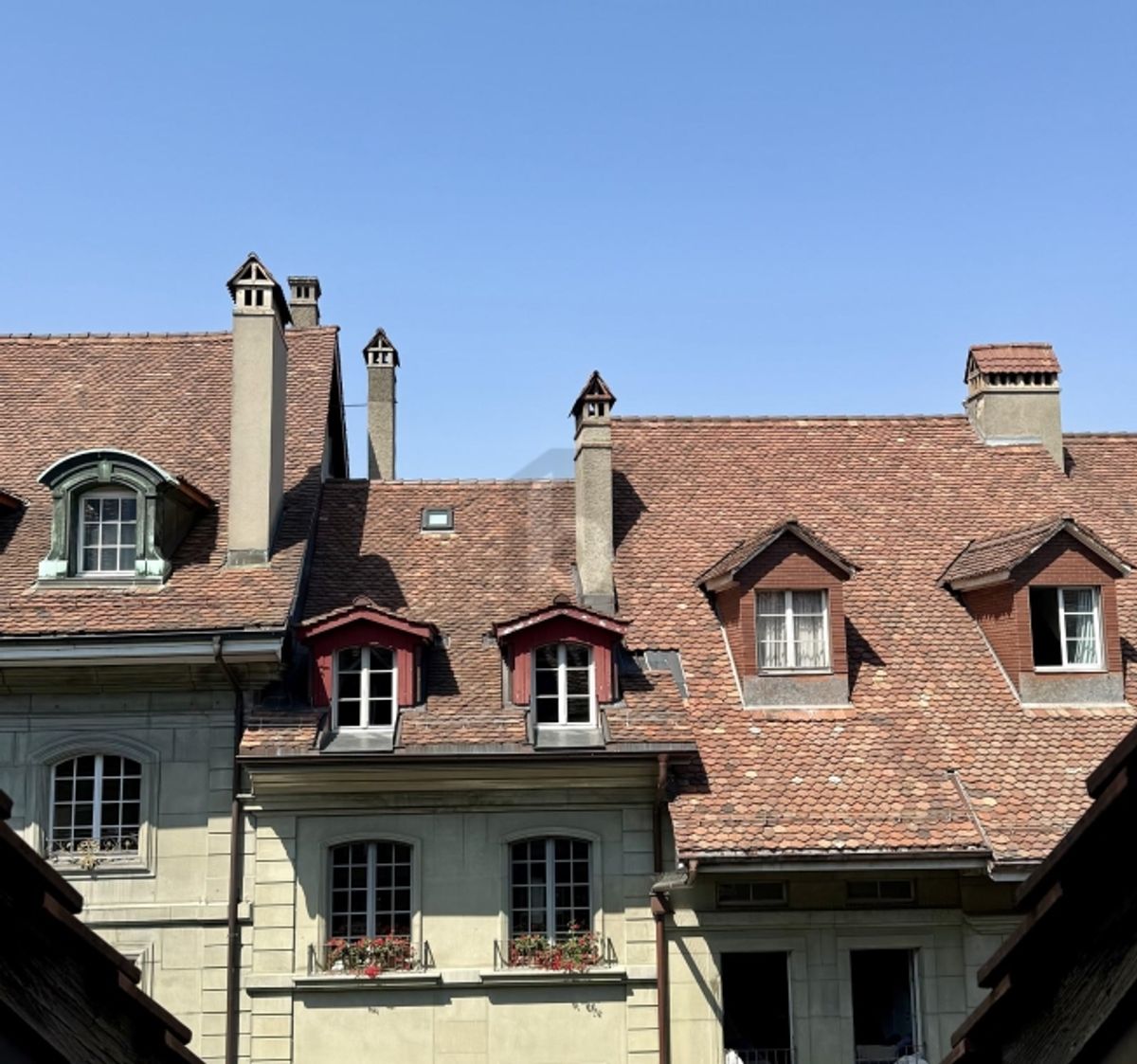 GROSSZÜGIG WOHNEN ÜBER DEN DÄCHERN VON BERN - 0