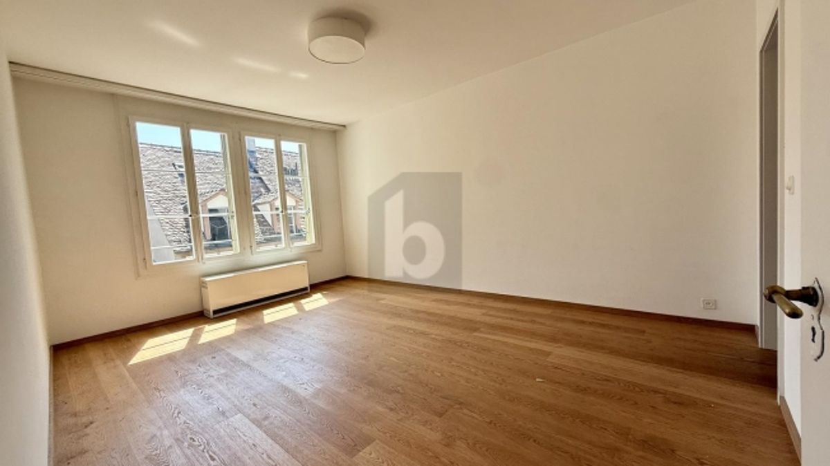 GROSSZÜGIG WOHNEN ÜBER DEN DÄCHERN VON BERN - 2