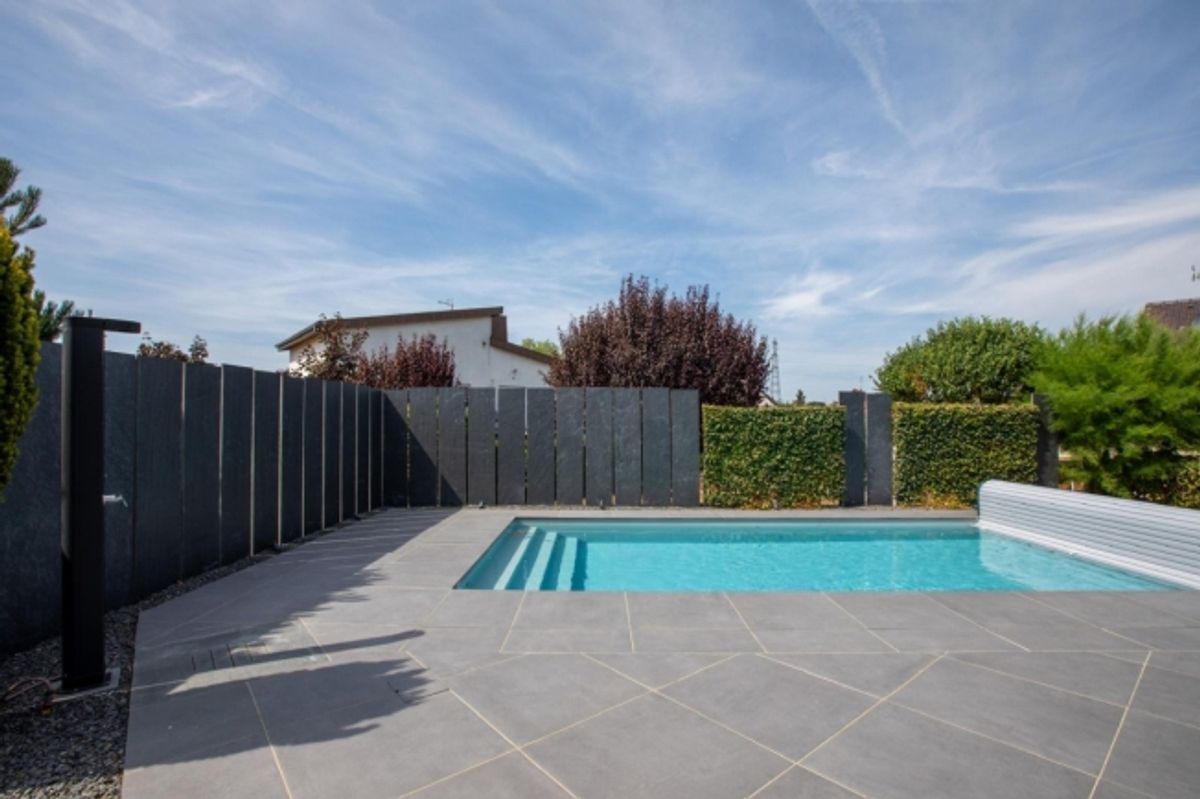 Außergewöhnliche Villa mit Pool am Stadtrand von Basel, Frankreich - 7