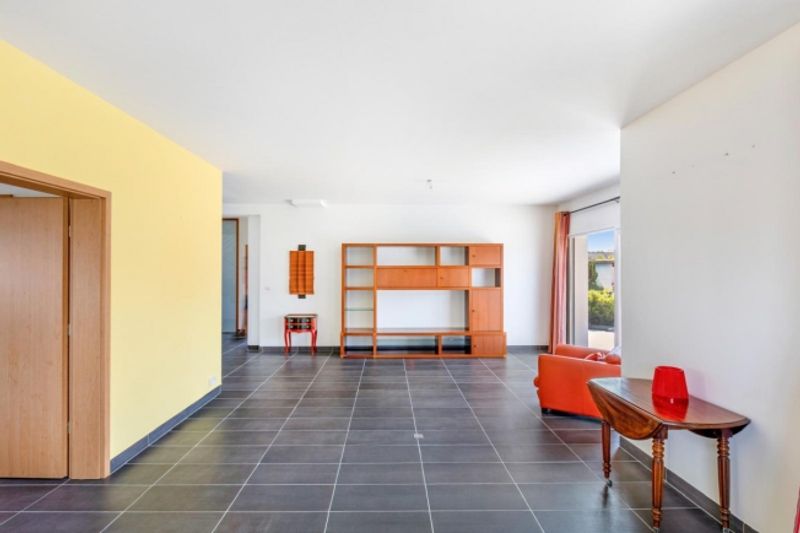 Außergewöhnliche Villa mit Pool am Stadtrand von Basel, Frankreich - 4