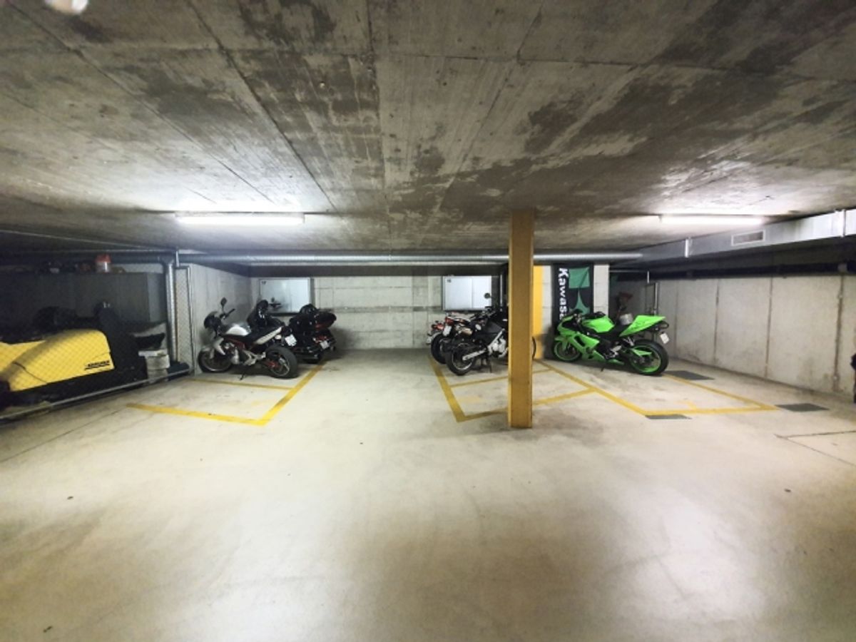 Motorradeinstellplätze zu vermieten - 1