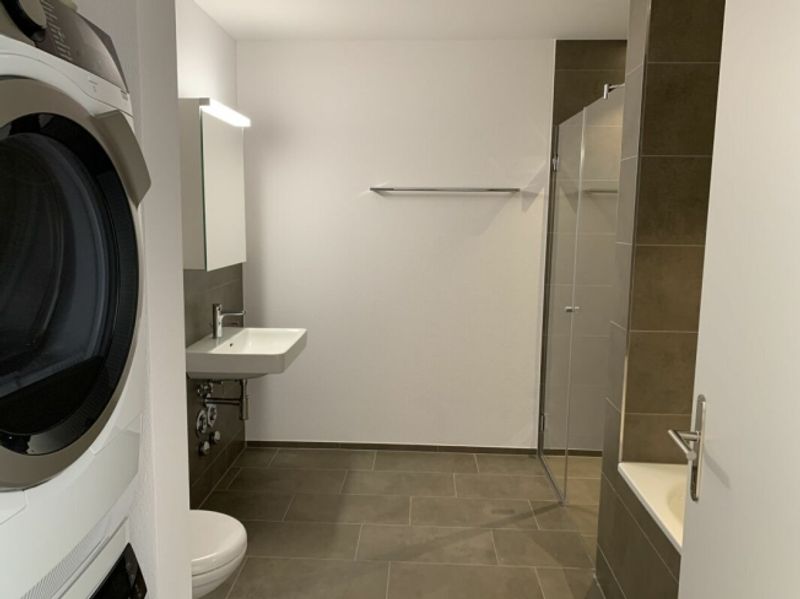 Moderne 2.5-Zimmerwohnung an zentraler Lage in Steckborn - 3