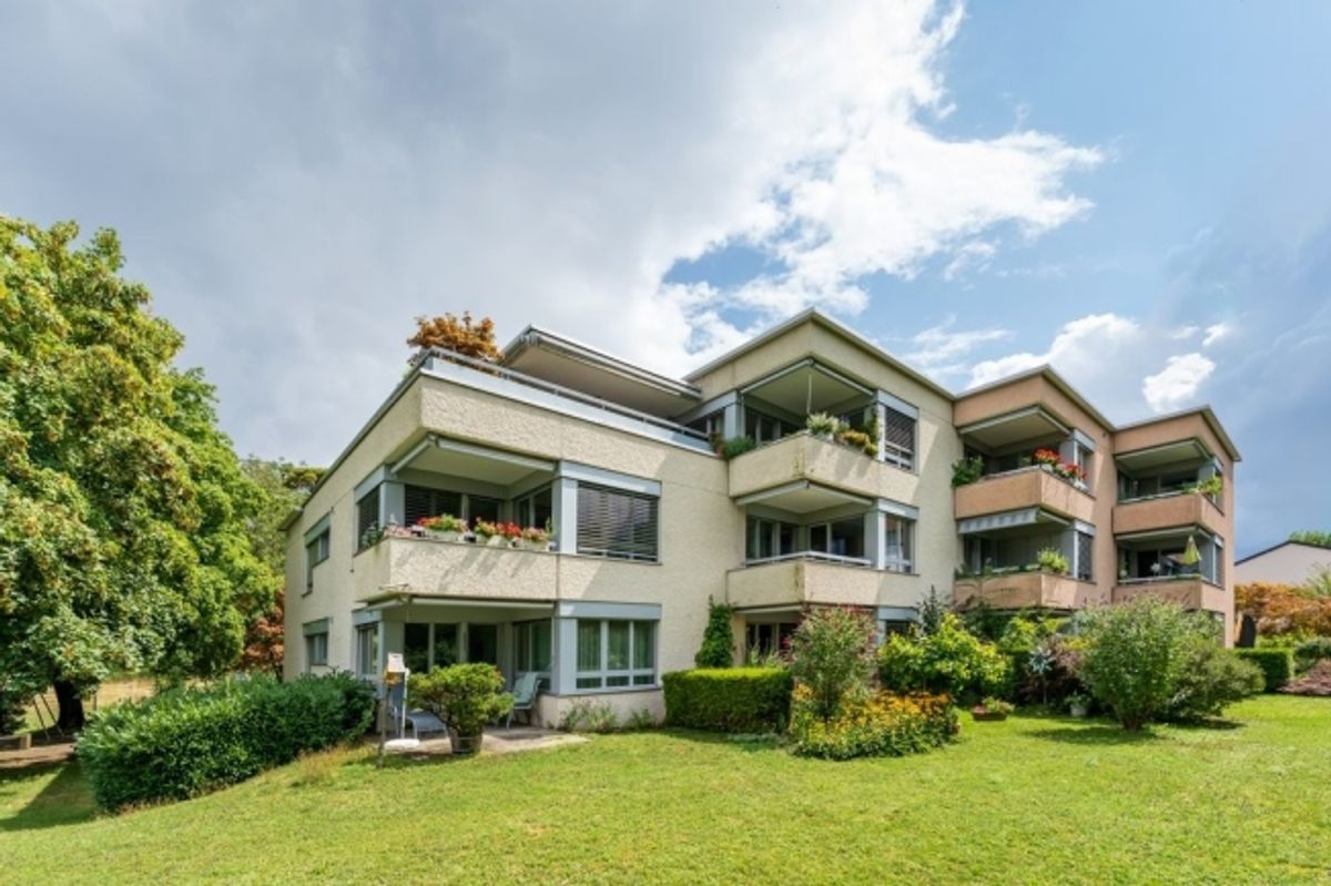 Einstellplatz in Tiefgarage Zürich-Höngg!!! - 1