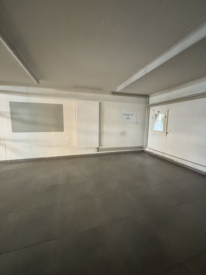 Dépôt spacieux de 620m2 idéalement situé à Clarens ! - 8