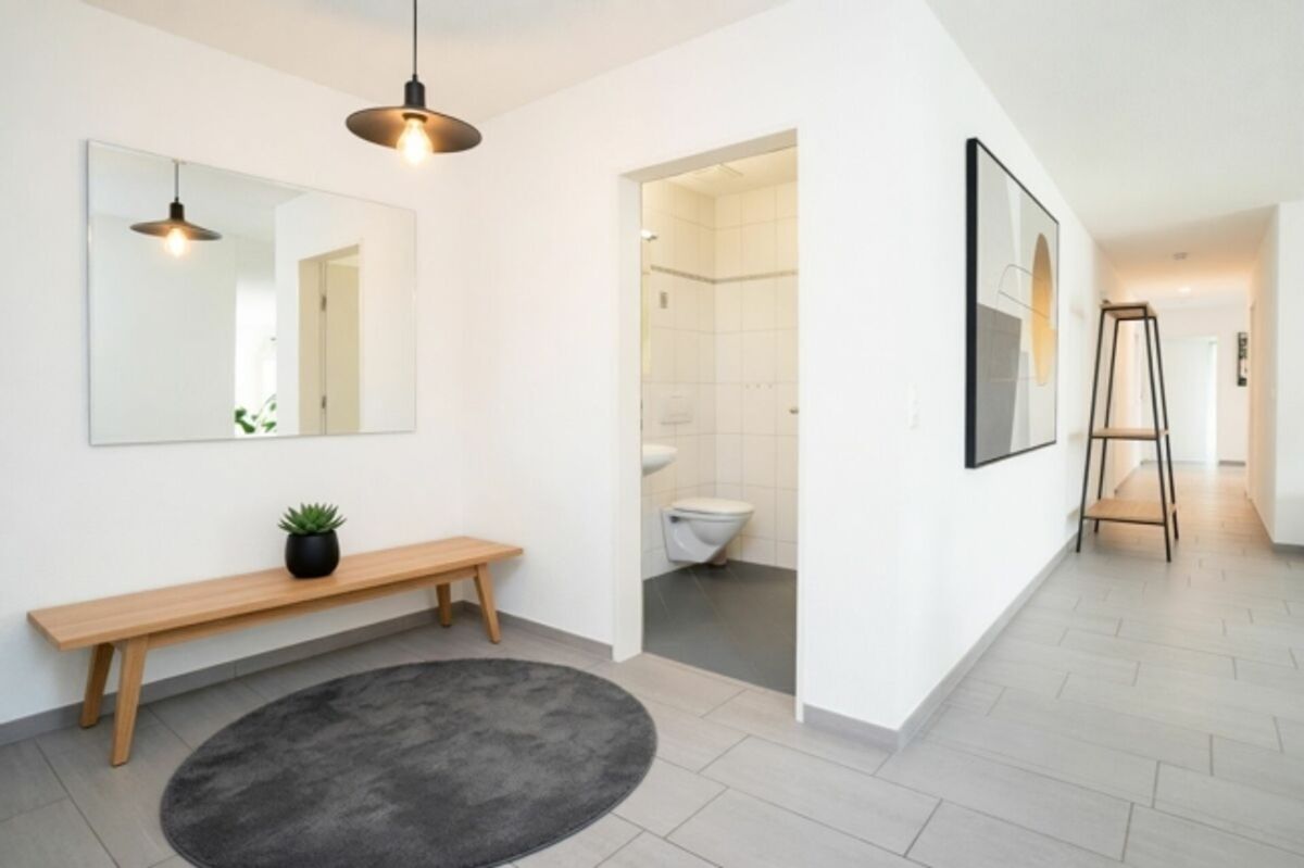 STILVOLLE 5.5 ZIMMER TERRASSENWOHNUNG MIT 67 M2 TERRASSE - 1