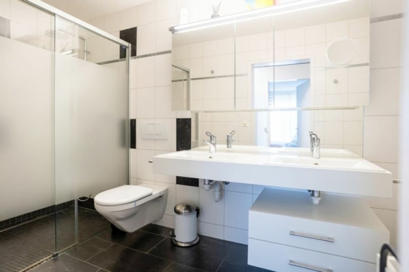 STILVOLLE 5.5 ZIMMER TERRASSENWOHNUNG MIT 67 M2 TERRASSE - 8