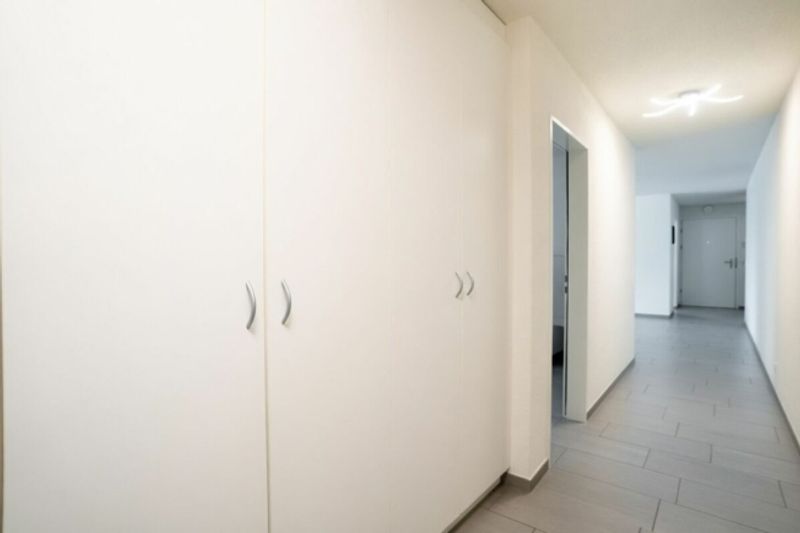STILVOLLE 5.5 ZIMMER TERRASSENWOHNUNG MIT 67 M2 TERRASSE - 10