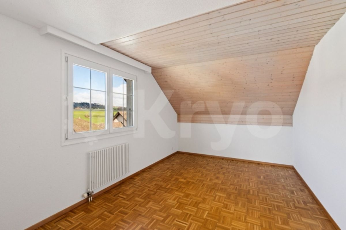 Geräumige Wohnung mit Blick über zwei Etagen - 3