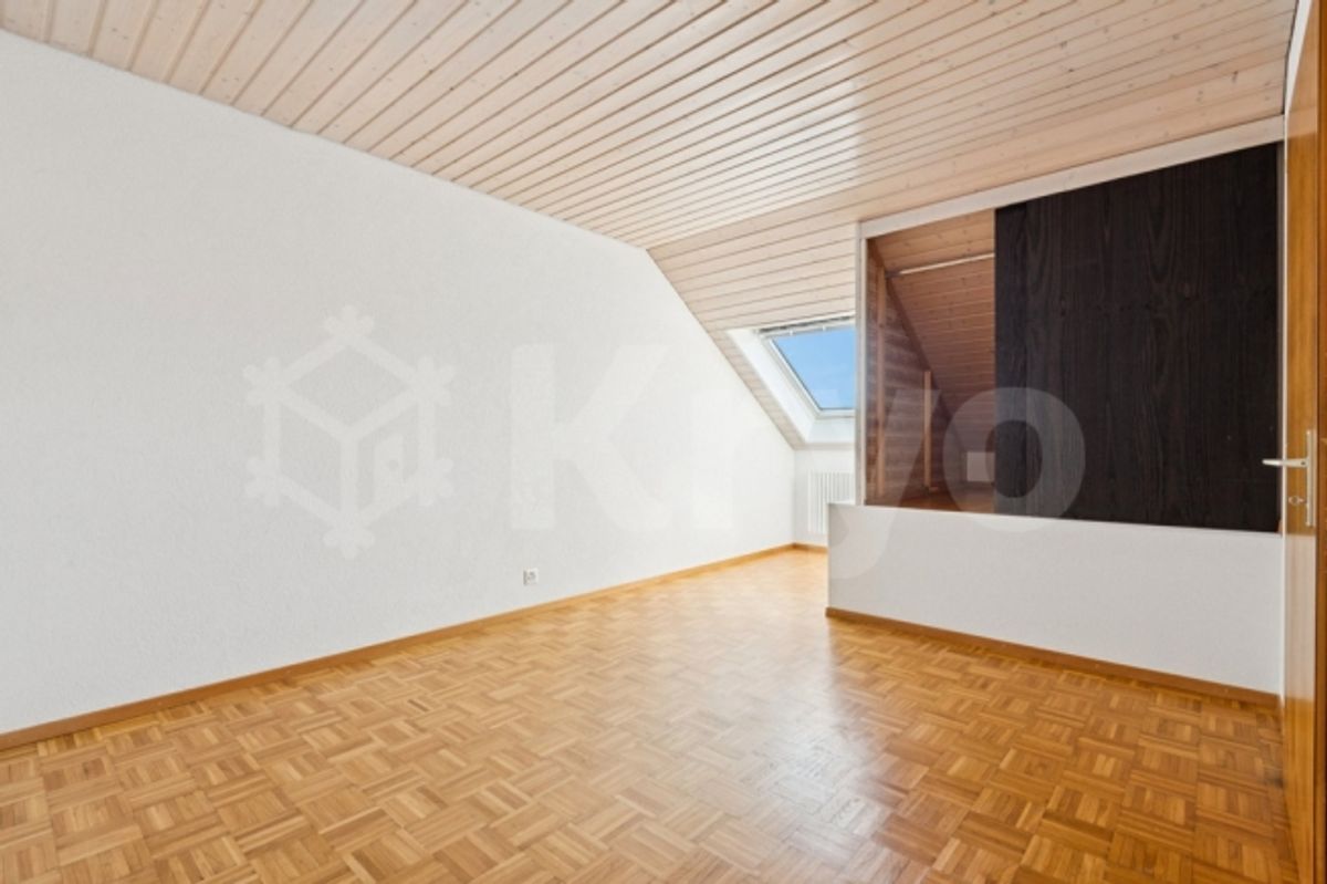 Geräumige Wohnung mit Blick über zwei Etagen - 7