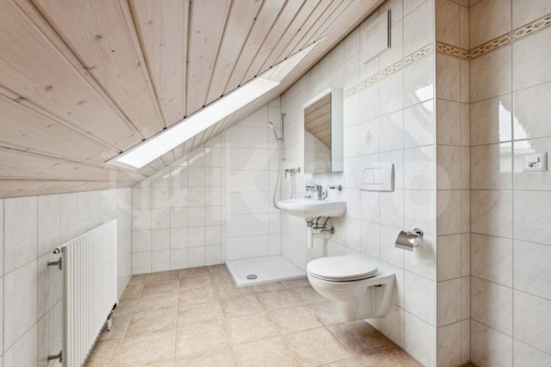 Geräumige Wohnung mit Blick über zwei Etagen - 10