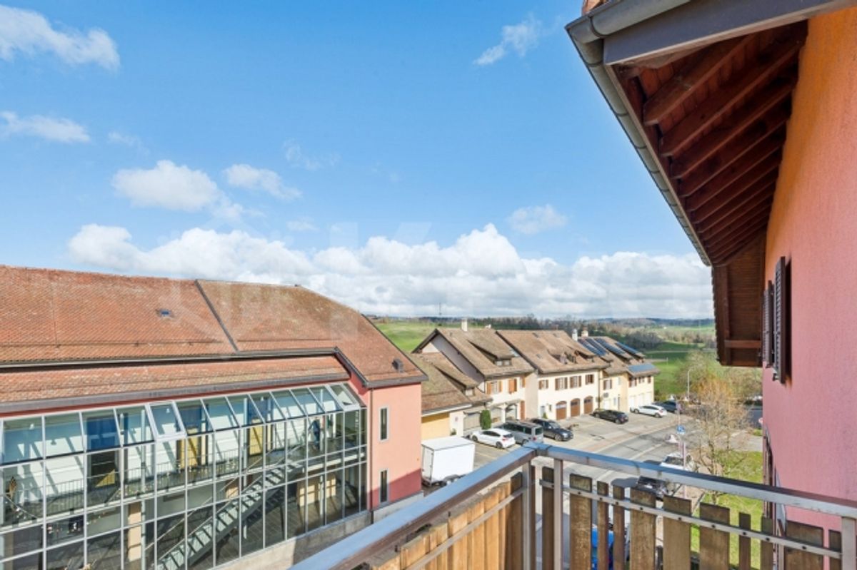 Geräumige Wohnung mit Blick über zwei Etagen - 10