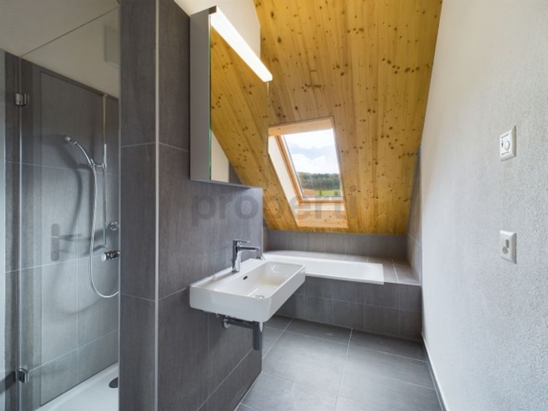 Exklusive 6.5-Zimmer-Dachwohnung mit Dachterrasse in Neftenbach - 8