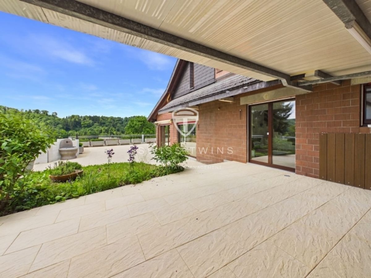 6.5-Zi. Wohnung mit 180 m² Terrasse in Stallikon - 2