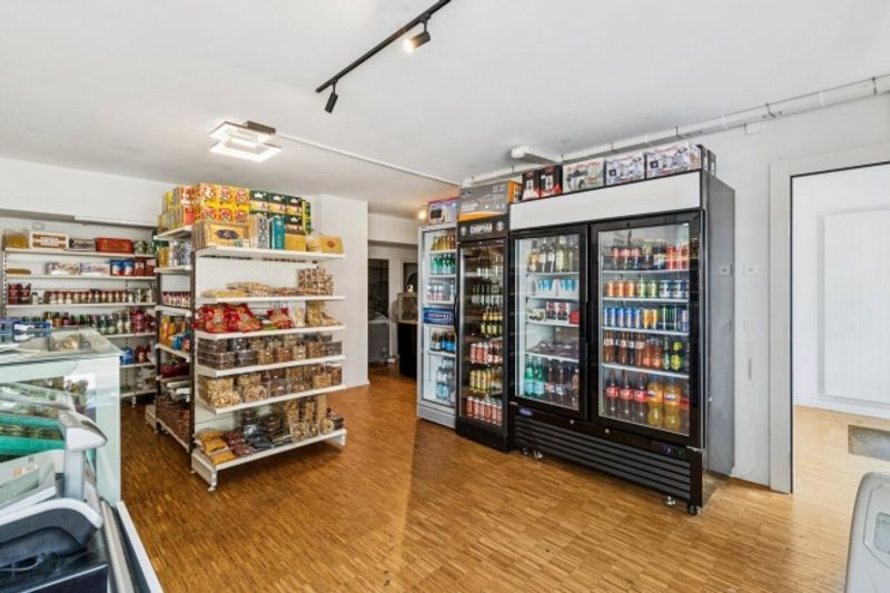 Rdm ~10,9% auf Eigenkapitalbasis – Gewerbe- & Wohnimmobilien - 7